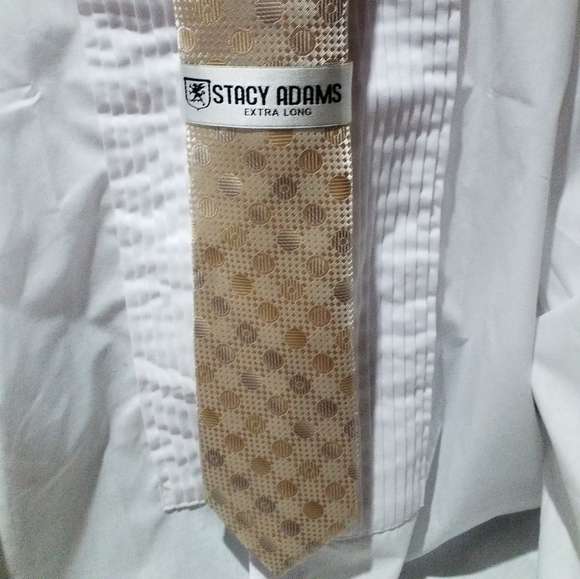 Stacy Adams Golden Polka Dot Tie - Picture 2 of 3